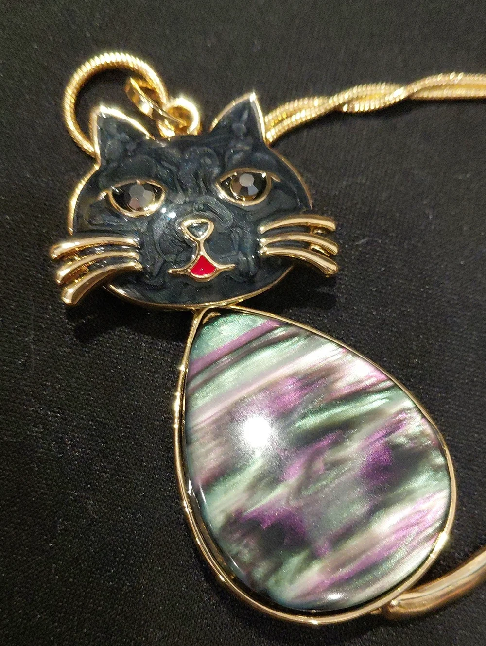 Natasha Couture charming cat